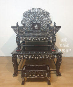ธรรมาสน์ 3 ชั้นลายมังกร ฝังมุก